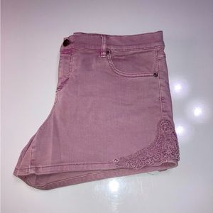 New York & company shorts lace embellishments dusty pink shorts size 12